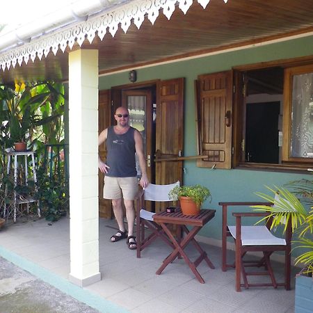 Bed and Breakfast Chez Mamie Les Avirons Zimmer foto