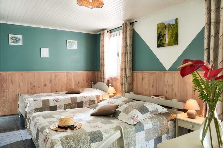 Bed and Breakfast Chez Mamie Les Avirons Exterior foto